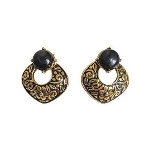 vintage 90's doorknocker earrings